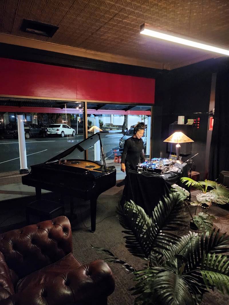 Storyteller: The Baron's Tasting House